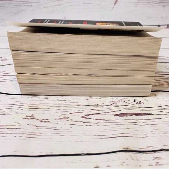 The Maze Runner Series 1-4 James Dashner - Picture 7 of 7